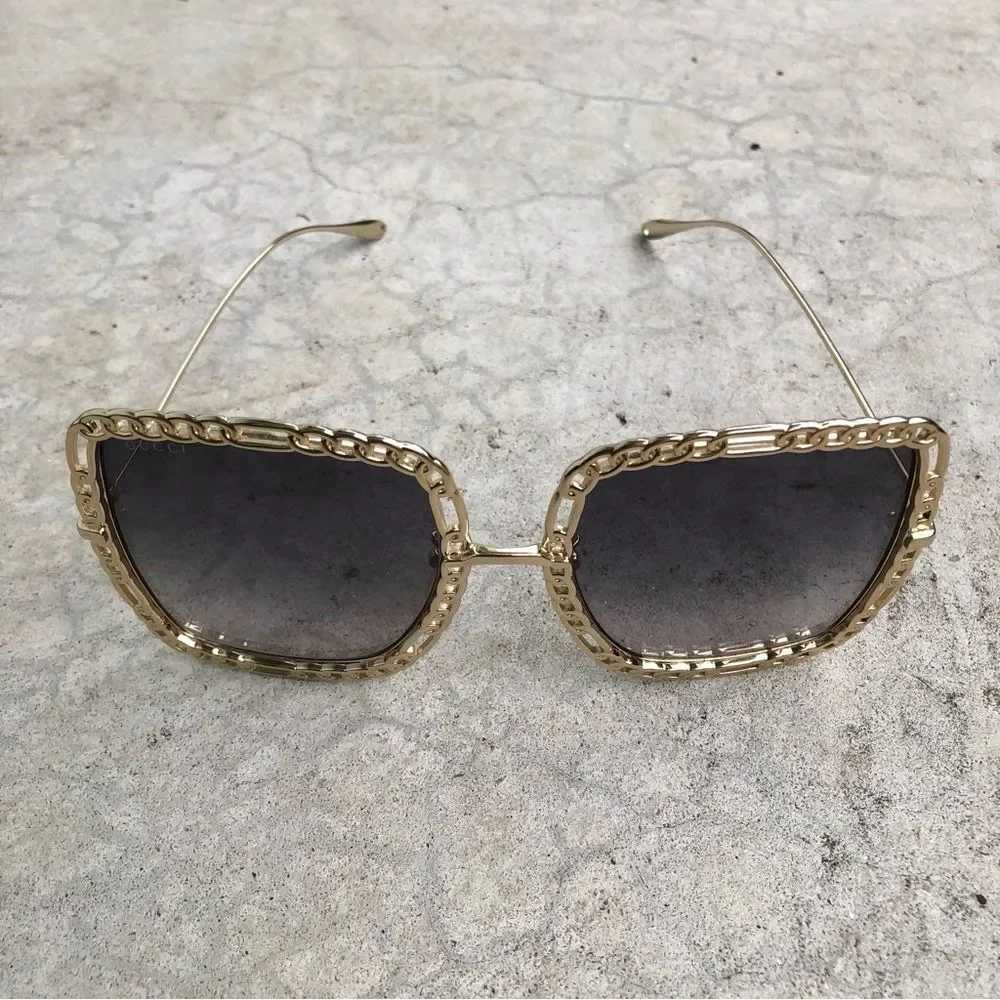 Gucci Sunglasses Square-Frame Chain Gold Tone Metal GG1033s 002